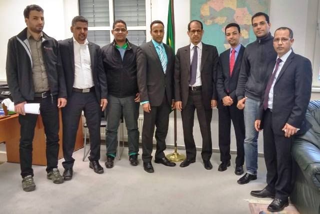 وفد الرابطة الثقافية الموريتانية في ألمانيا مع السفير الموريتاني في برلين محمد محمد ولد إبراهيم اخليل